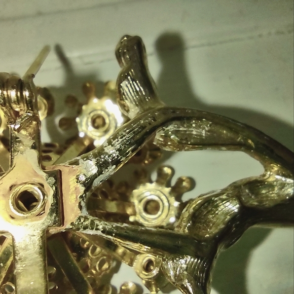 Vintage Peridot Green Flower Brooch - Picture 8 of 10